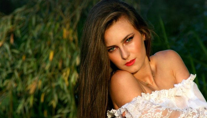 Dilema Cantik dan Tidak Percaya Diri, Bagaimana Mengatasi Harga Diri Rendah