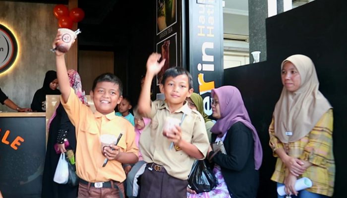 Nyegerin Hadir di Waru Doyong, Minuman Kekinian yang Bantu Kurangi Pengangguran
