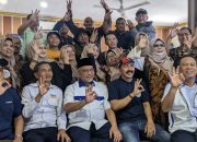 Sambangi Pasar Cikurubuk, Ahmad Syaikhu Janji Pasar Tradisional Jawa Barat Bebas Becek