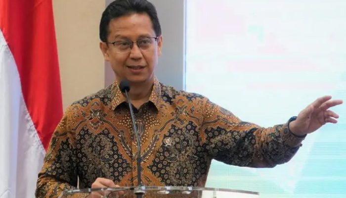 Tips Menjaga Kesehatan di Musim Hujan ala Menteri Kesehatan Budi Gunadi Sadikin