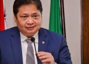 Pemerintah Pastikan THR Buruh Swasta 2025, Nasib THR dan Gaji ke-13 PNS Masih Belum Jelas