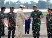 Menhan RI Tinjau Kapal Induk Charles De Gaulle, Bahas Penguatan Kerja Sama Pertahanan dengan Prancis