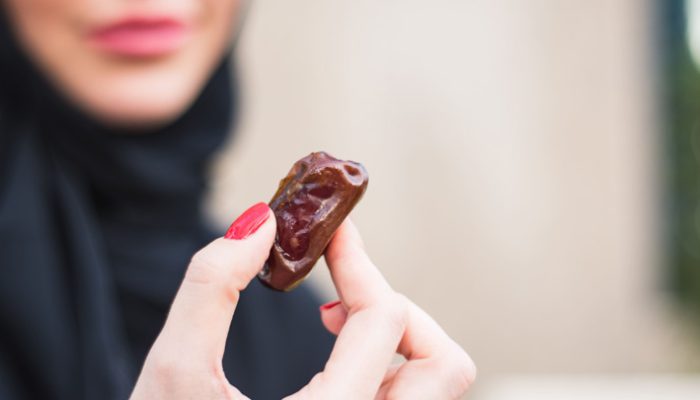 Kenapa Harus Kurma? Ini 7 Manfaat Dahsyatnya Saat Berbuka Puasa!