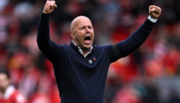 Arne Slot: Ini Saatnya Liverpool Juara di Depan Suporter!