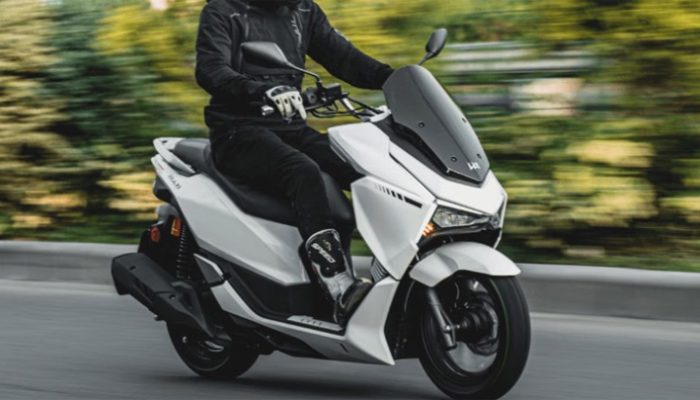 WMOTO Letbe Island 160, Skutik Futuristik dengan Dek Rata dan Harga Menarik
