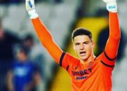 Manchester United Selangkah Lagi Gaet Kiper Antwerp Senne Lammens