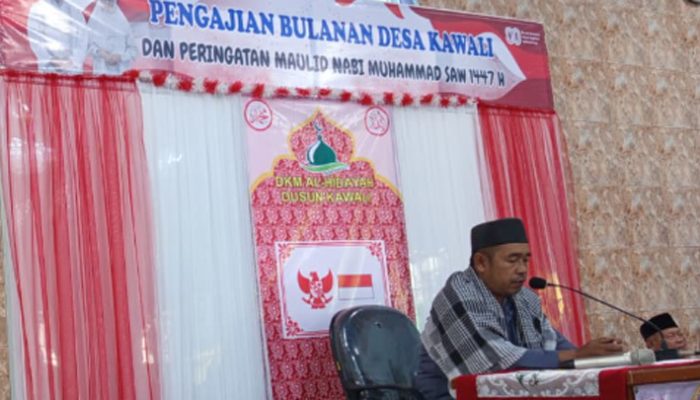 Peringati Maulid Nabi, Desa Kawali Gelar Pengajian Bulanan Rutin dengan Partisipasi Penuh Warga