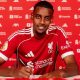 Alexander Isak Resmi Gabung Liverpool, Pakai Nomor Punggung 9