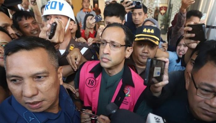 Hotman Paris Mundur dari Kasus Korupsi Laptop Nadiem, Dua Tim Pengacara Siap Hadapi Sidang