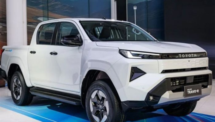 Toyota Hilux Travo Hadir dengan Varian Listrik dan Fitur Lebih Modern
