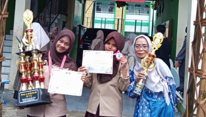 Borong Prestasi, MTs PUI Gereba Harumkan Nama Sekolah di Semarak Gema Harmoni XVII