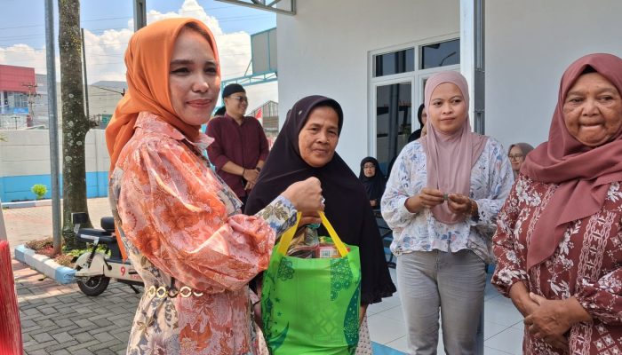SPPG Panglayungan Bagikan Bingkisan Lebaran untuk Relawan, Lansia dan Anak Yatim