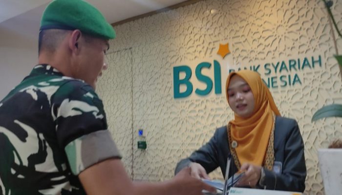 Dorong Literasi Keuangan Syariah, BSI Fasilitasi Prajurit TNI Buka Tabungan Haji dan Emas
